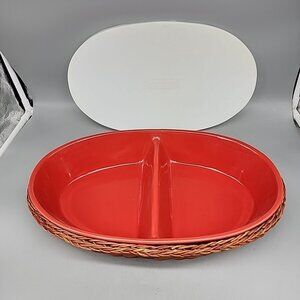 Temp-tations  Ovenware Divided Casserole Red  14" Oval  Lid Baskets Presentable